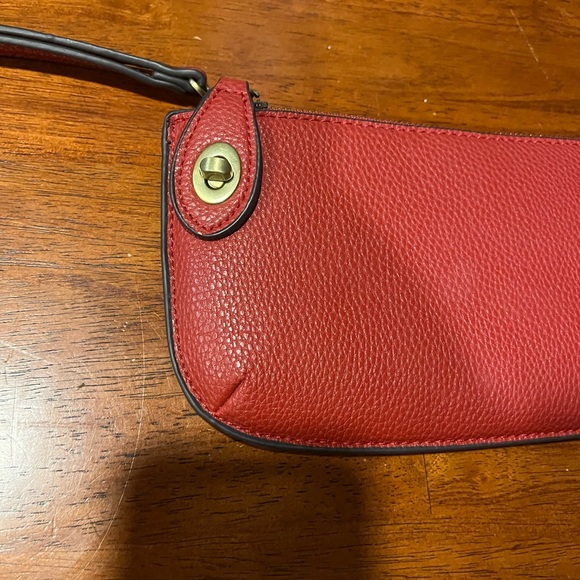 Red handbag - Picture 5 of 5